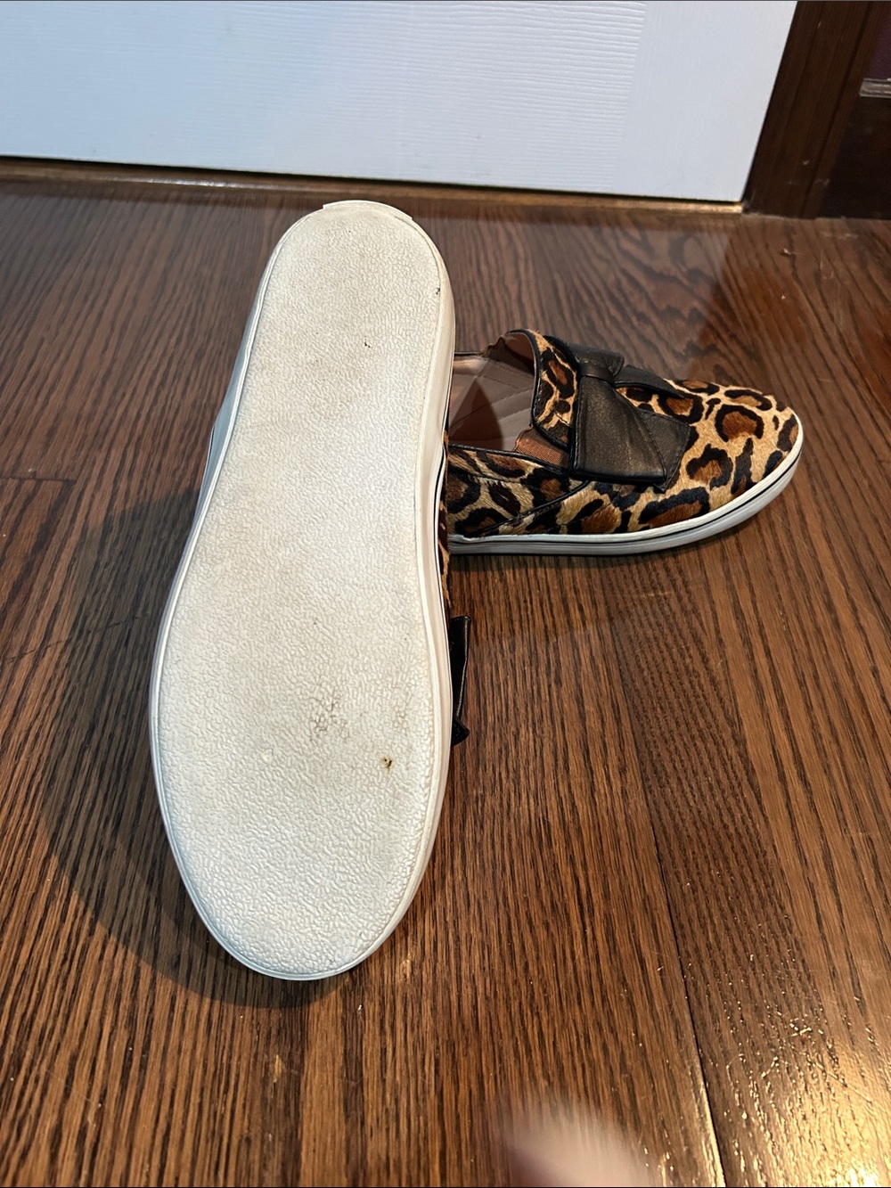 kate spade Leopard Print Slip-On Flats with Black Bow flat slip on shoes sz 9 - Picture 8 of 8